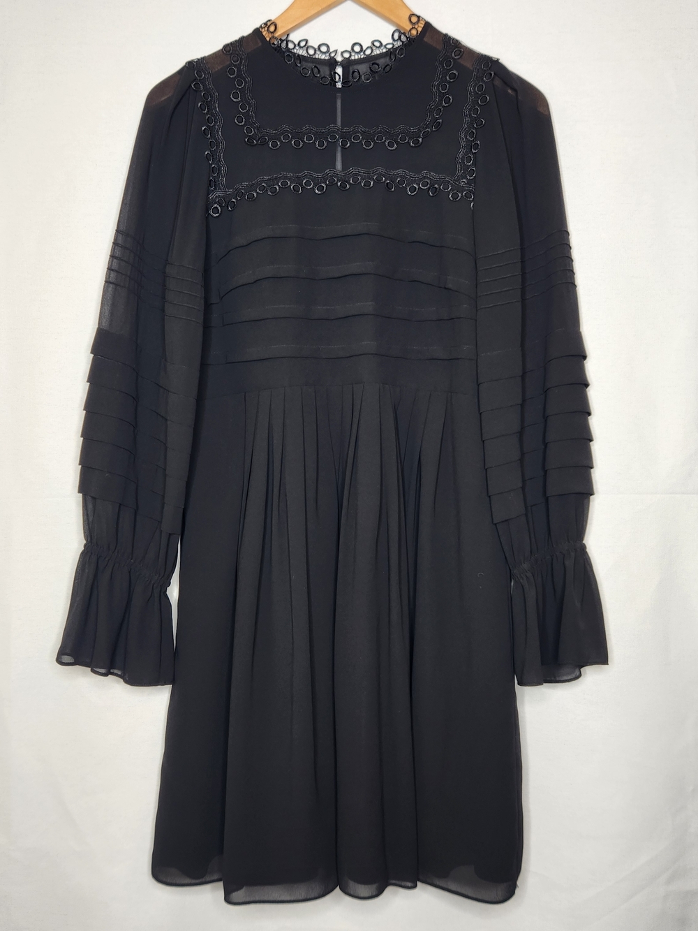 Ted Baker London Black Long-Sleeve Pleated Midi Dress with Pintuck Detail